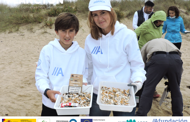 Limpieza de playas en A Lanzada