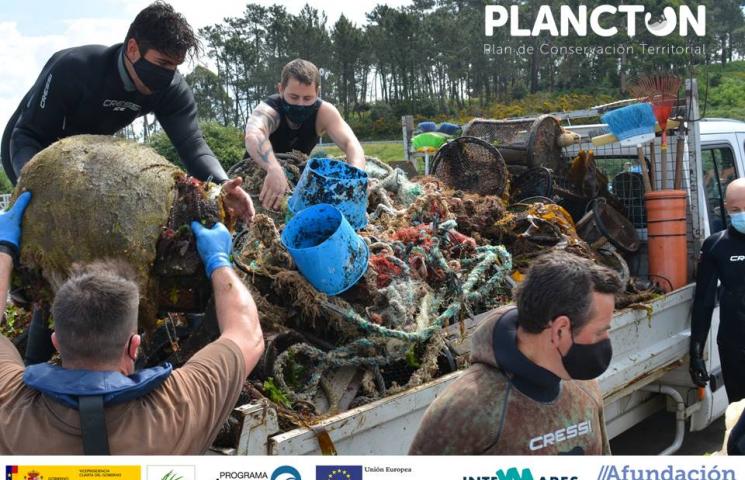 PLANCTON, limpieza de fondos en Guidoiro Areoso